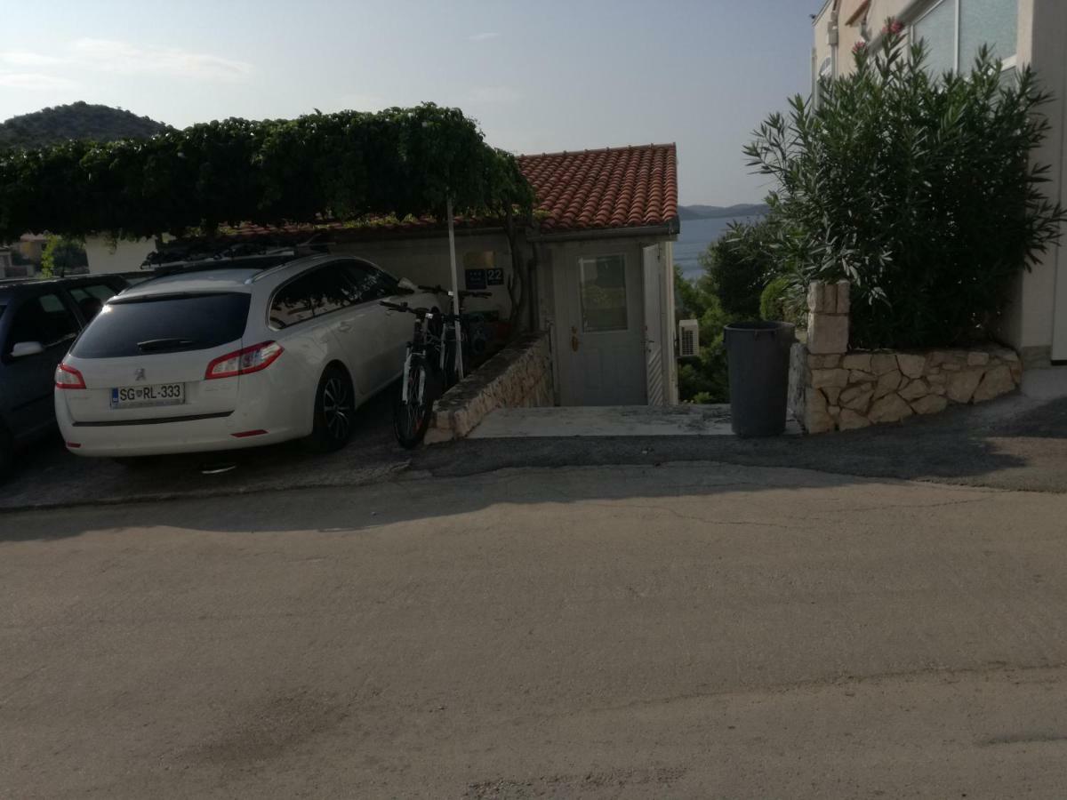 Apartman "Cvita" Drage Exteriör bild